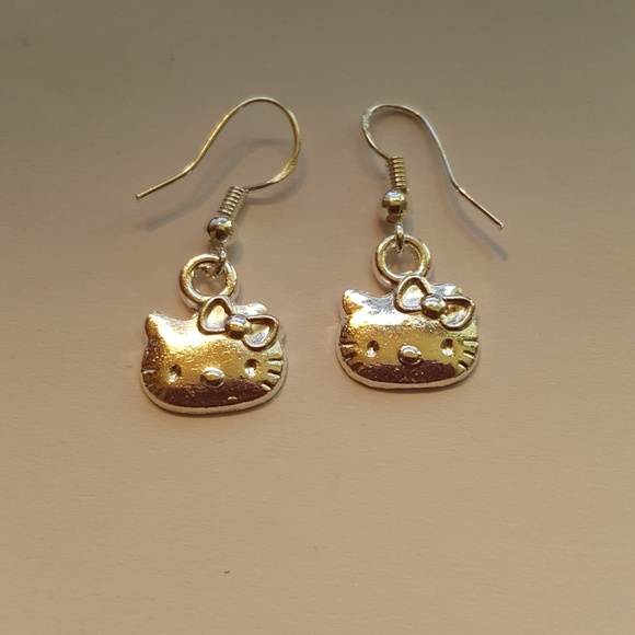 Hello Kitty Dangle Earrings Handmade Silver - Picture 2 of 2